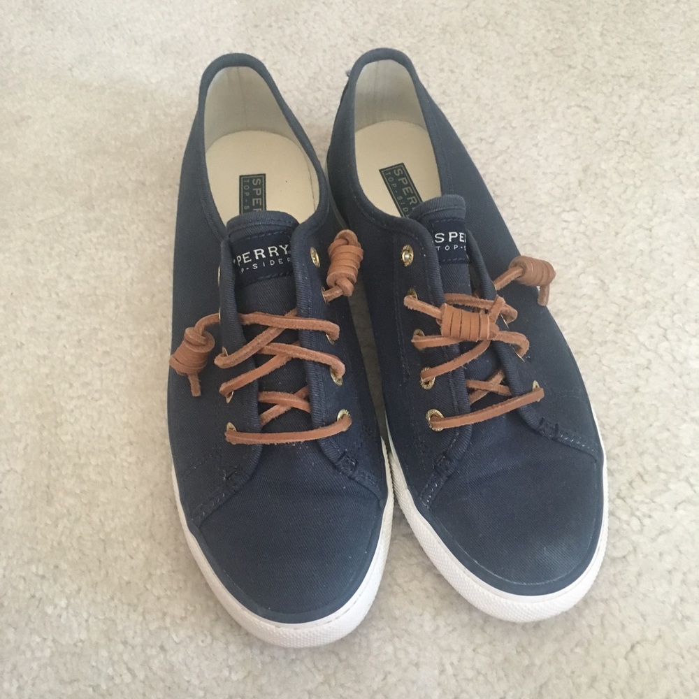 Sperry Sneakers